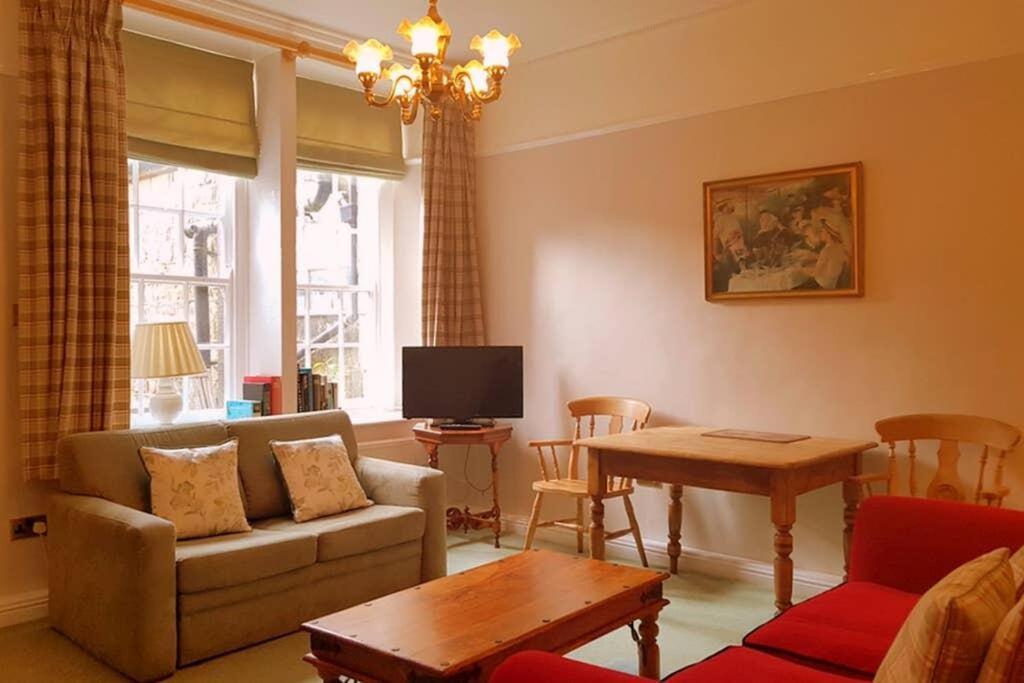 No 6 The Square Tearooms & Accommodation Buxton  Luaran gambar